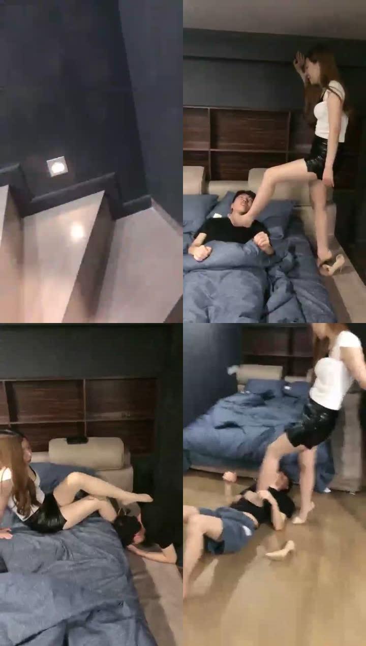 【黑甜女蒂】家访装病的学生 既然来了就调教一番再走
