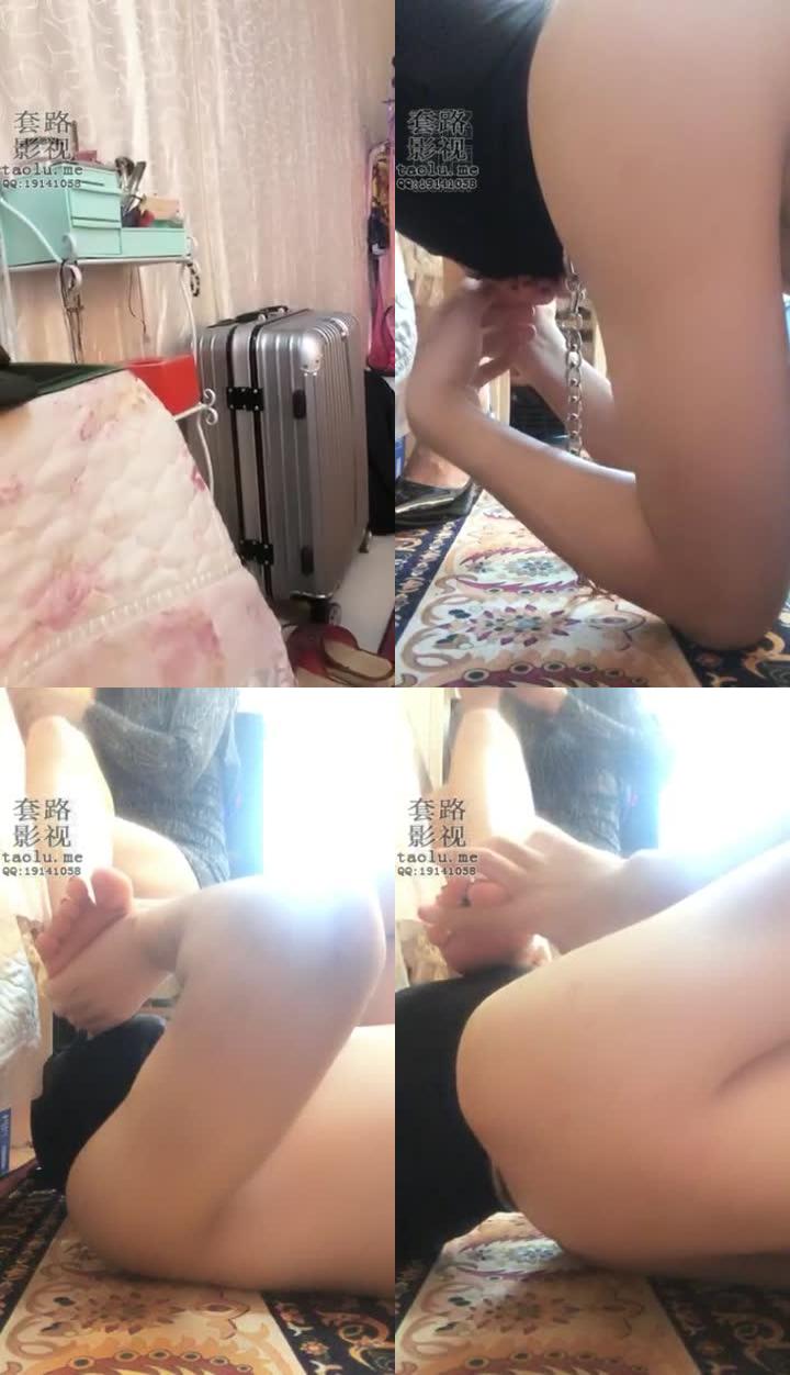 【香家大院直播间】侍候完主人舔脚sheng水，关笼子乖_