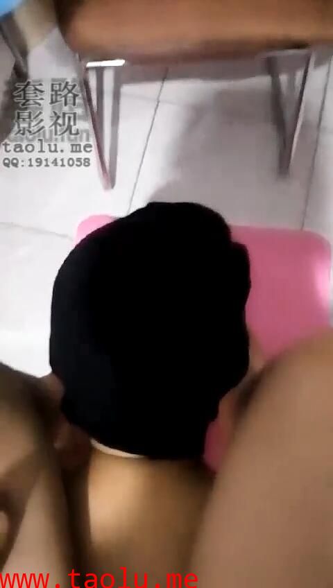 【火玫瑰S】耳光，喂食，舔脚
