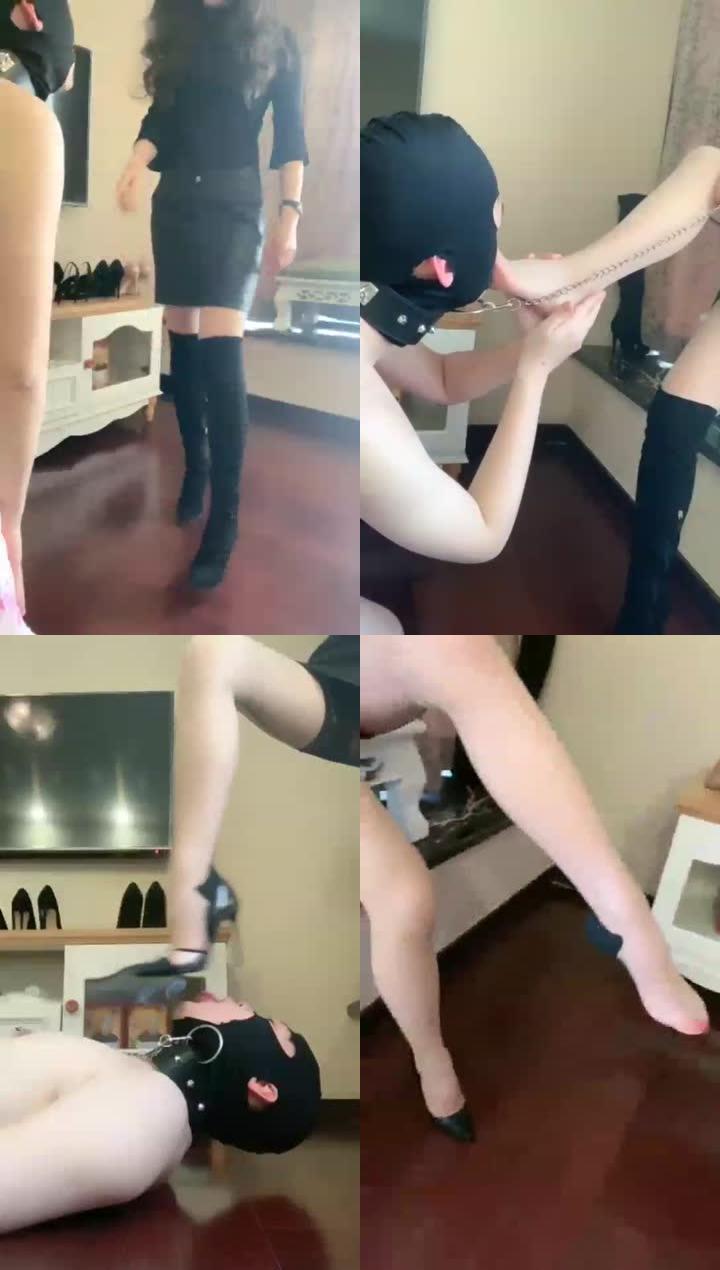 【歌迪丝】首喝圣水差点吐了，舔鞋底的上海狗