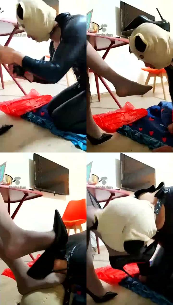 【玫瑰夫人141319】调教舔脚狗