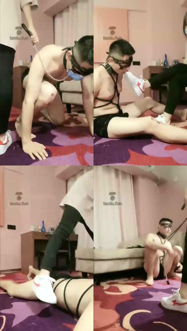 【桃子s】小白鞋玩耍