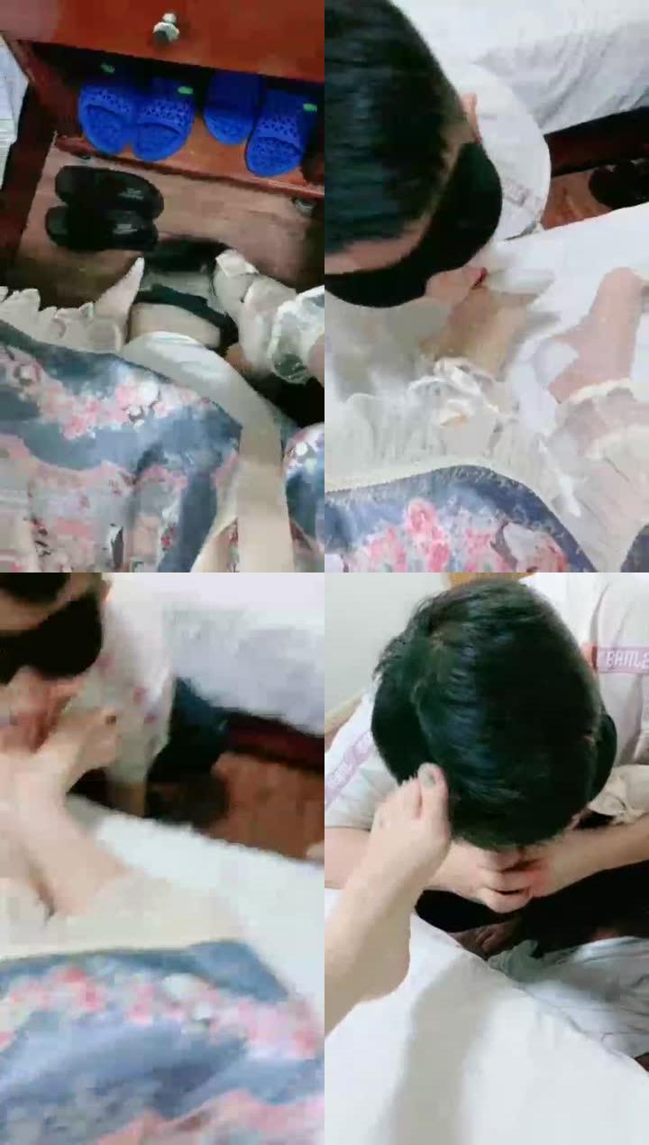 【绘子】舔鞋舔脚场