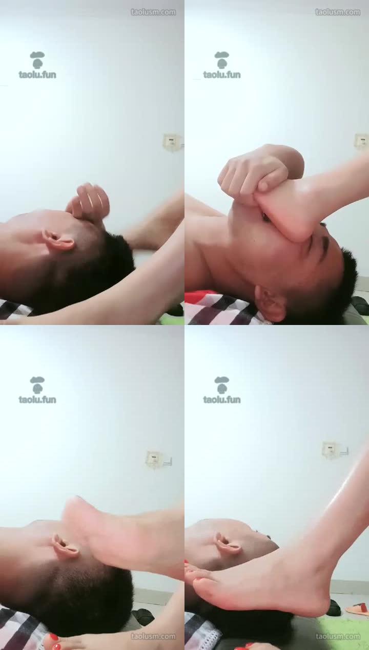 【艾丽莎女神】羞辱场，舔脚虐乳