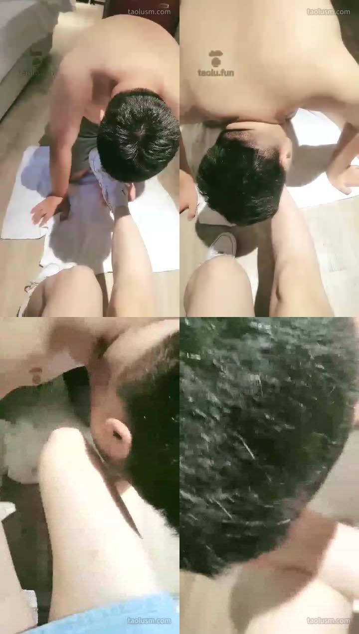 【强抚s学生主】下贱狗狂舔鞋舔袜舔脚