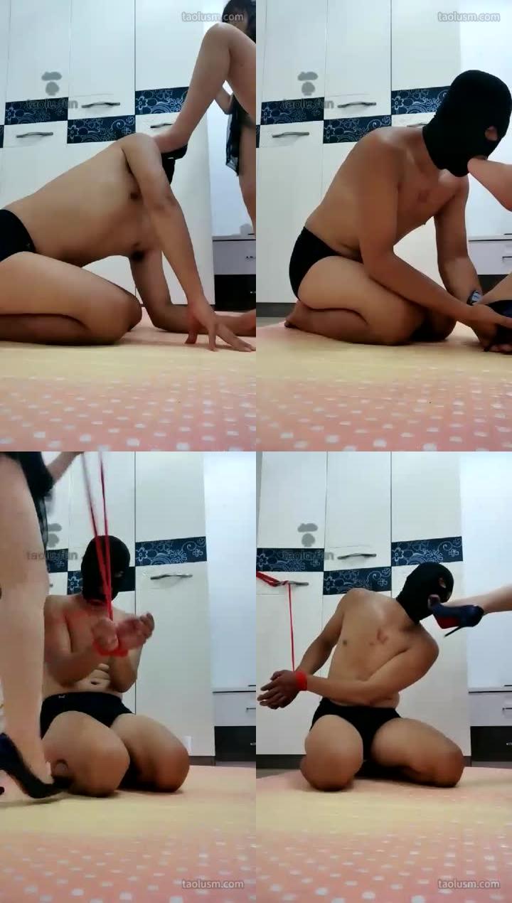 【迪奥女神】逗奴，鞭打舔脚舔鞋