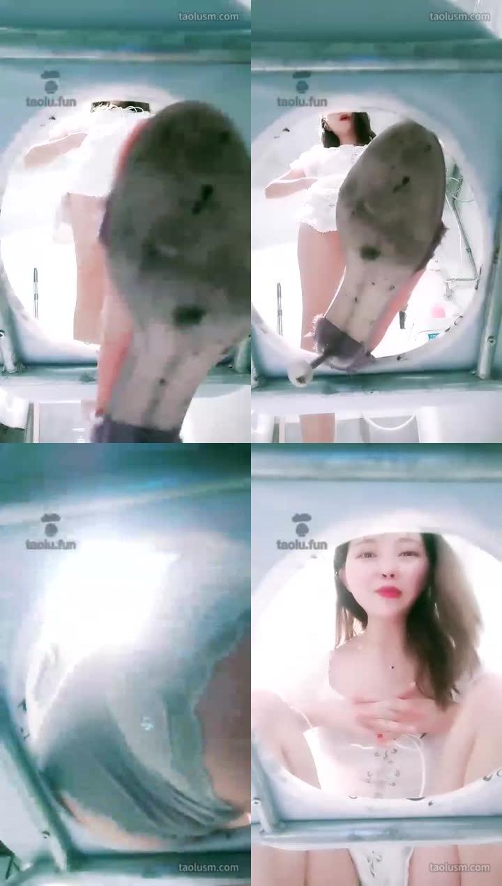 【王妃】厕椅下的人肉吸收器