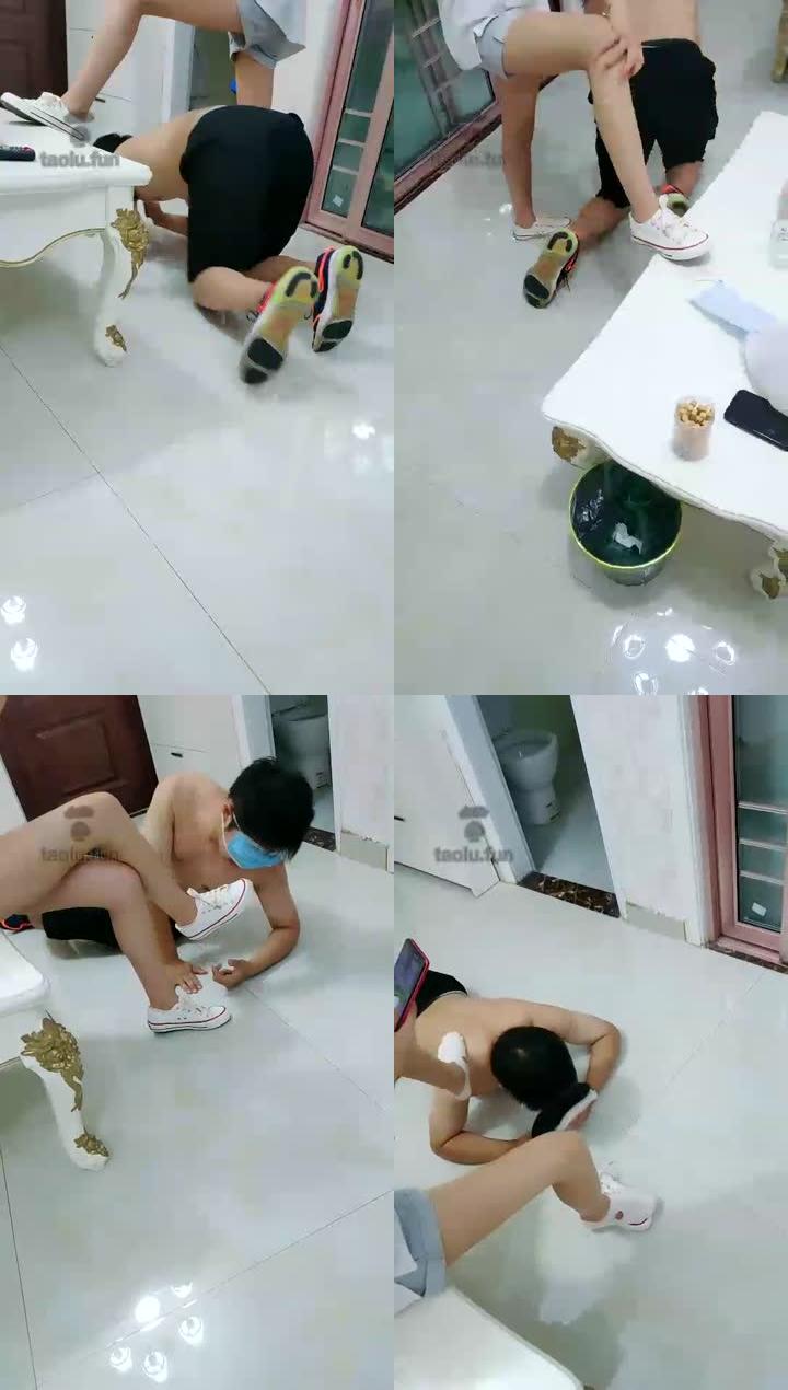 【00小主s】白色帆布鞋调狗骑马