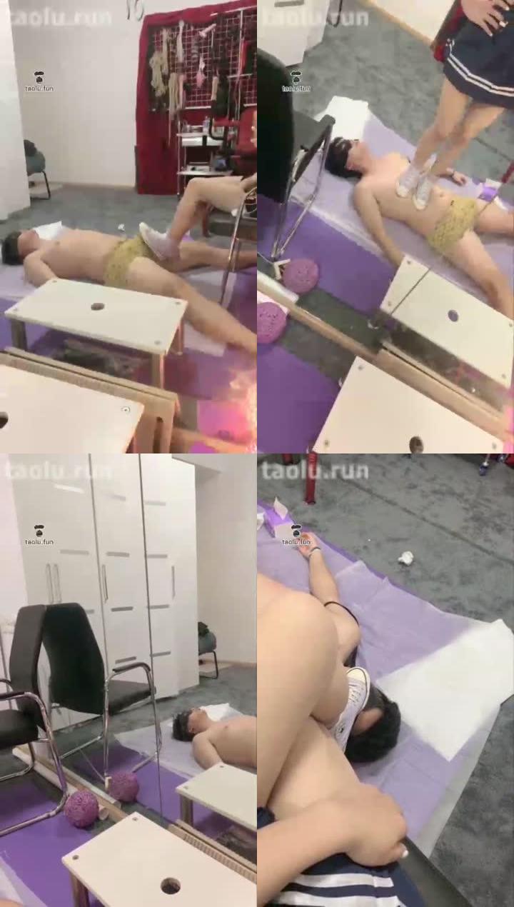 【九姐】直播调教踩踏
