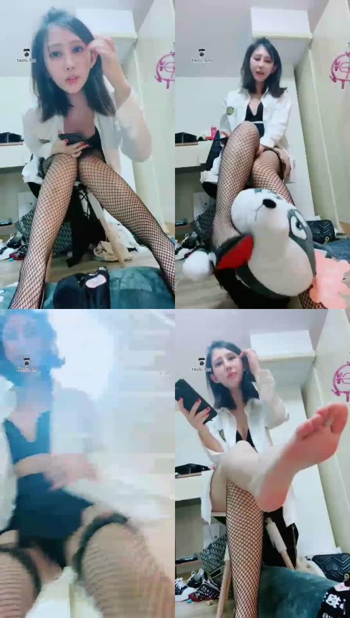 【上海芭比】第一视角红绿灯女老板的诱惑【绿帽】