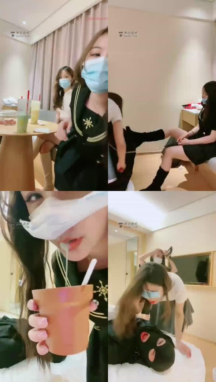 【悠悠S&猫熙S】学生调教变态老师，圣水耳光口水混合物