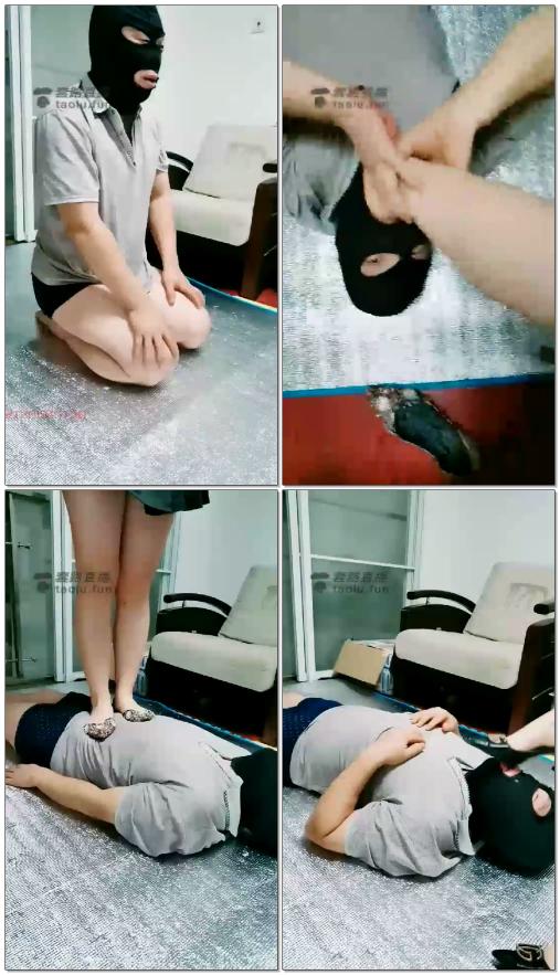 【艾丽卡】只会舔脚的废物狗