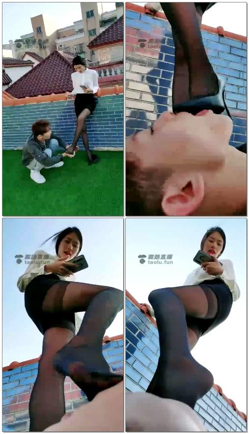 【芷晴】老师诱骗学生伺候丝足（户外）