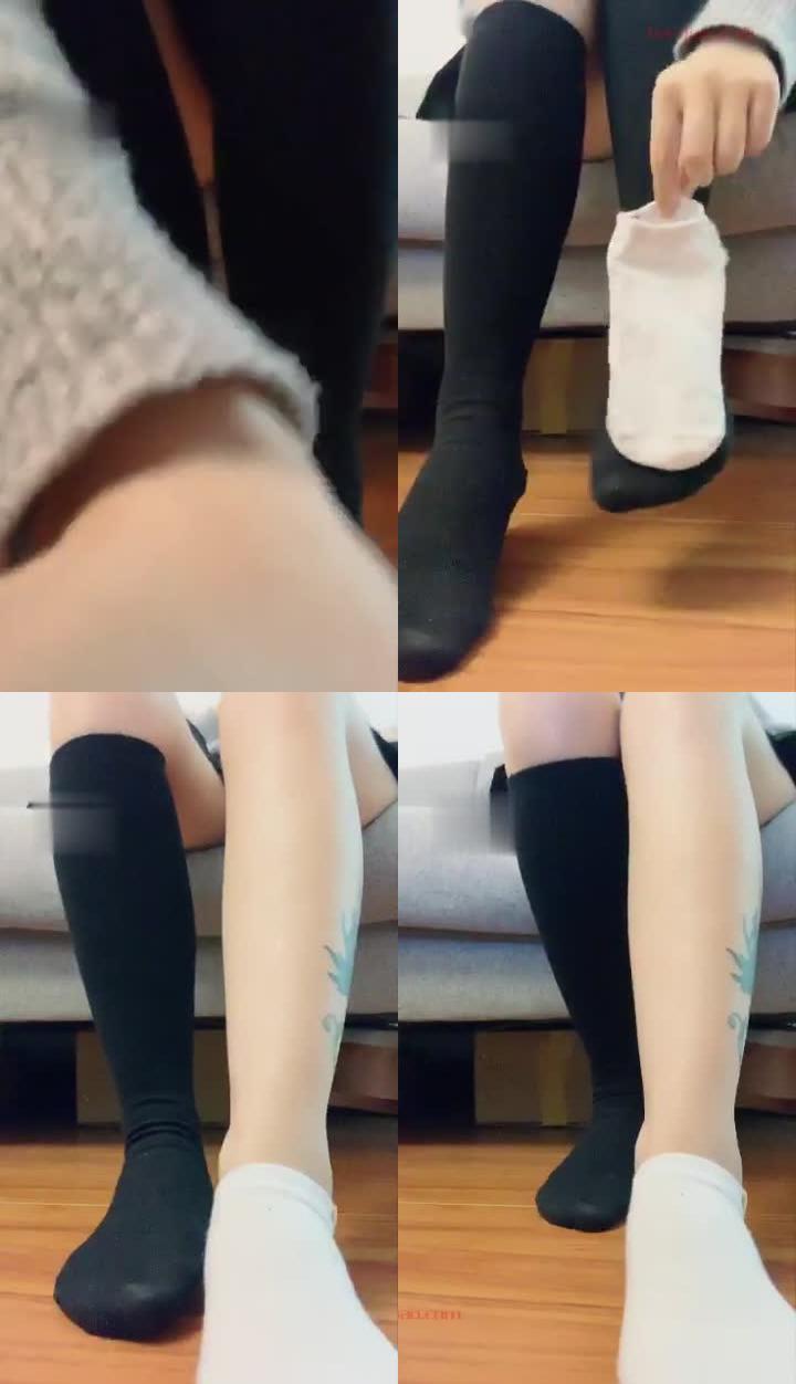 【可可公主】棉袜脚第一视角踩踏