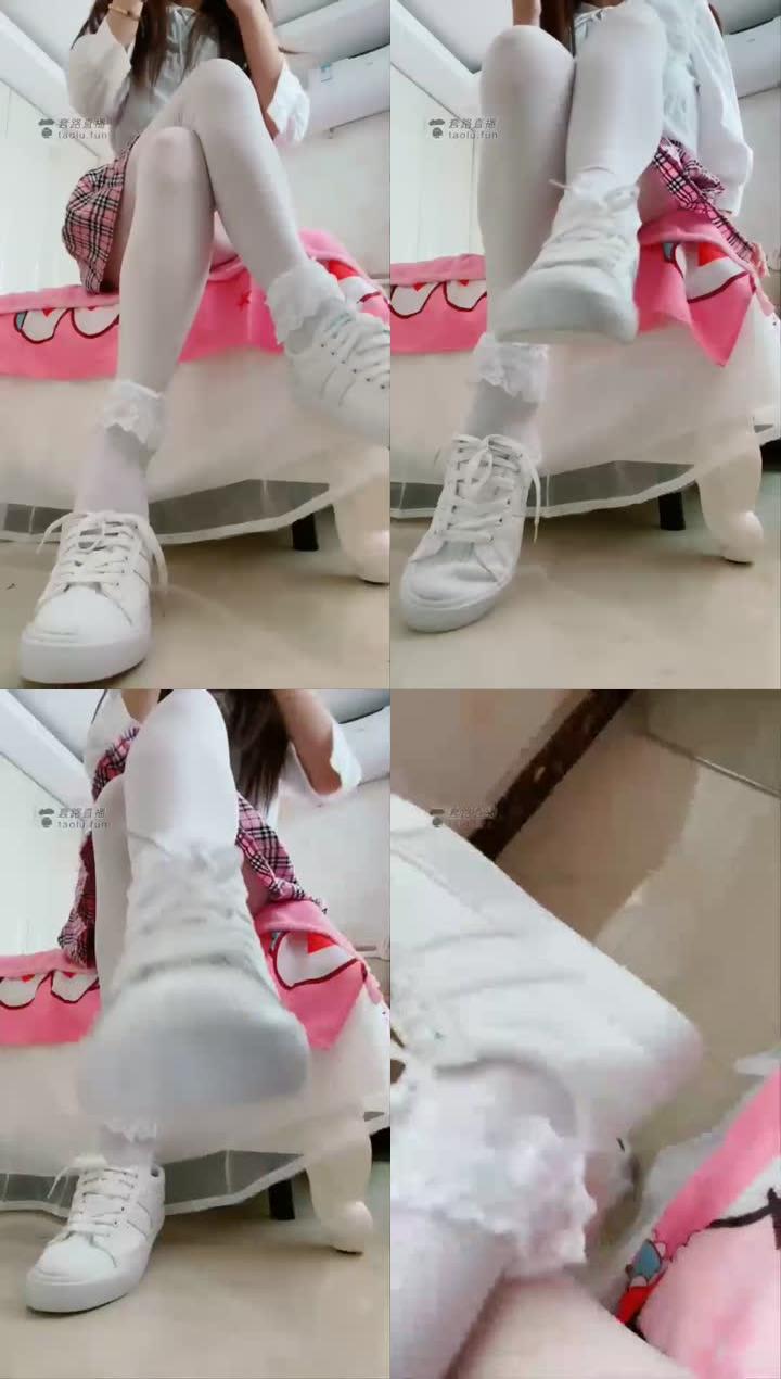 【兔粉粉女皇】第一视角香袜棉袜羞辱