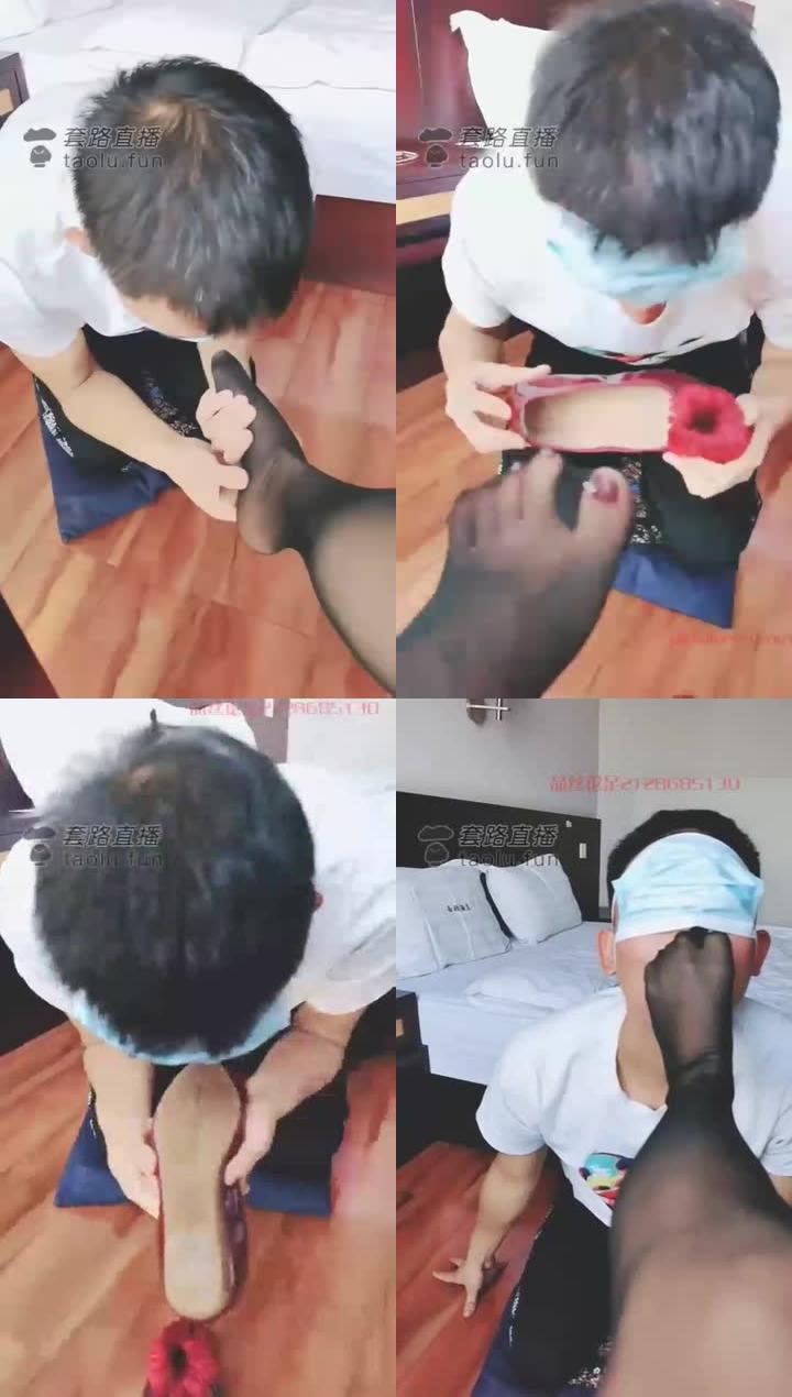 【郭照Queen】黑丝羞辱小奶狗，给鞋磕头