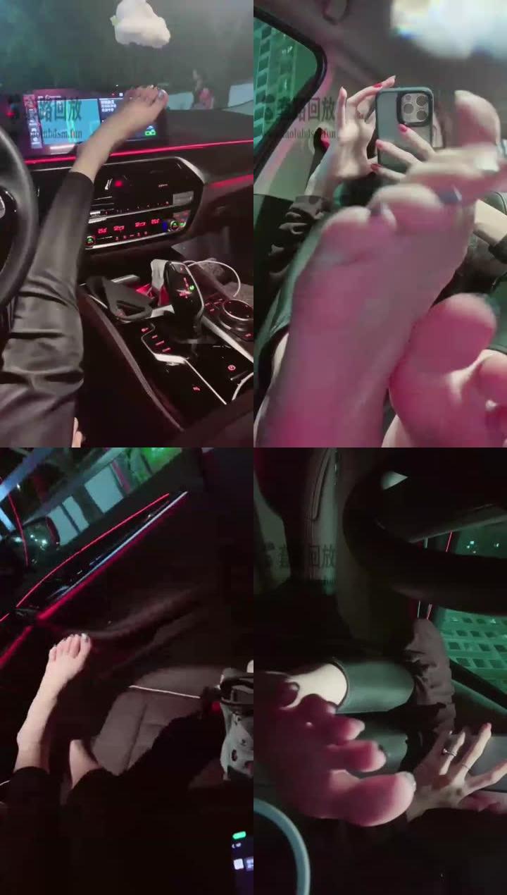 【亭亭小主】小主在车上踩黄瓜