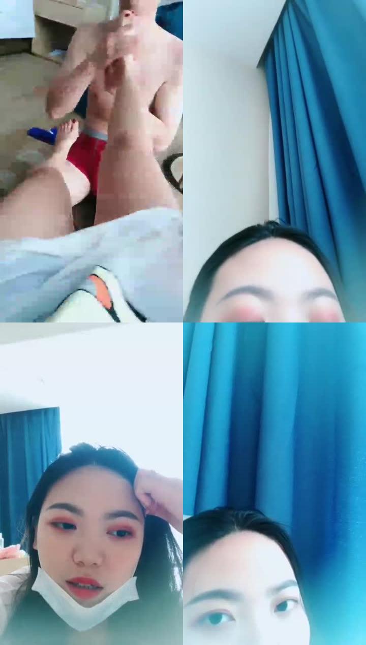 【草莓味】 贱狗喜欢含我的脚趾