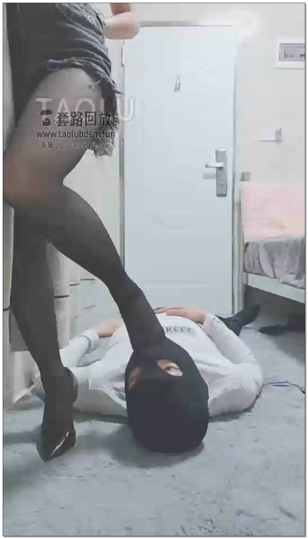 【灵竹女主】调教丝袜深喉