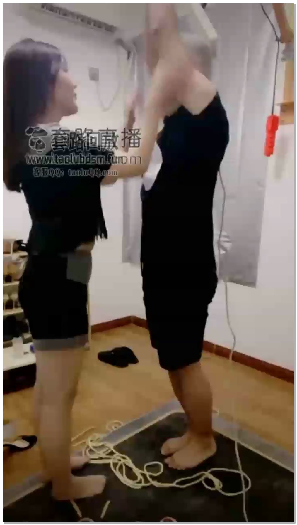 【涵涵S】调教吊罚家奴，电机，SP，脚耳光，滴蜡，提档