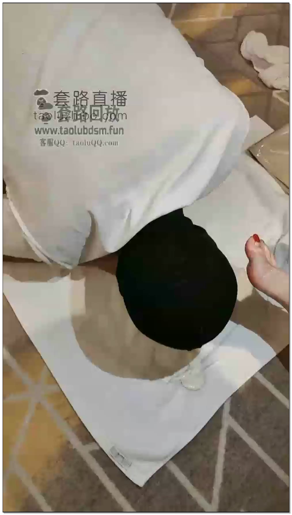 【青岛00后大学生情侣s】情侣s第二次直播玩狗