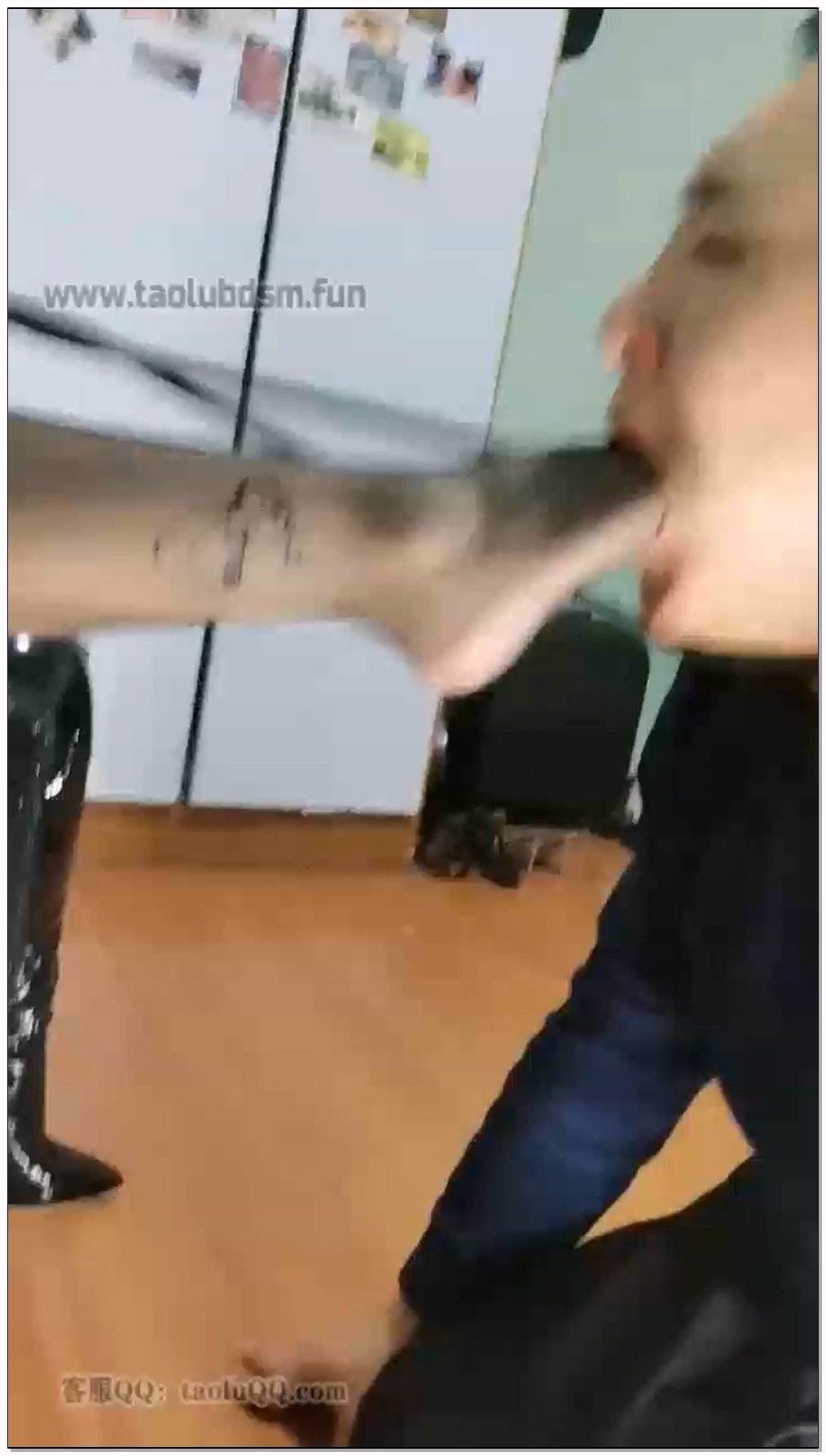 【明明就很贱】猜主人指示，猜错了要乖乖接受惩罚，女王打的我耳朵嗡嗡响