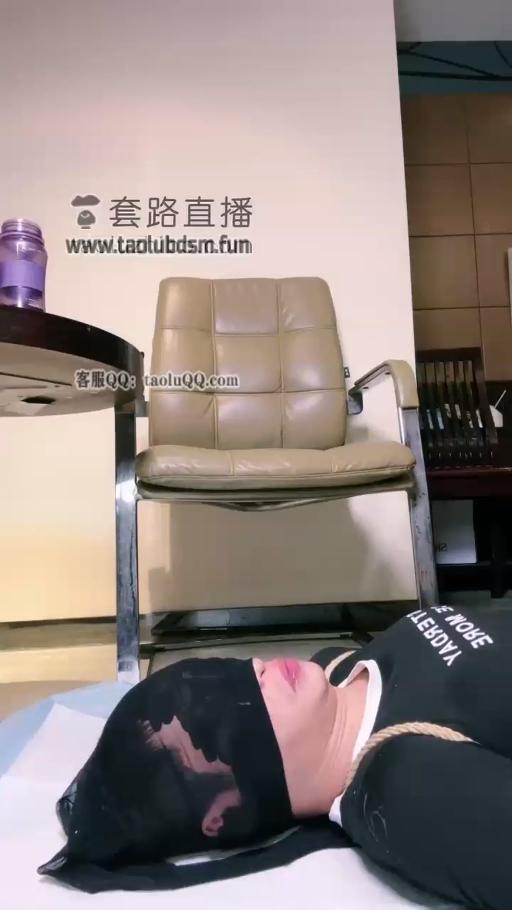 【若依】女王37码的黑丝脚深喉折磨