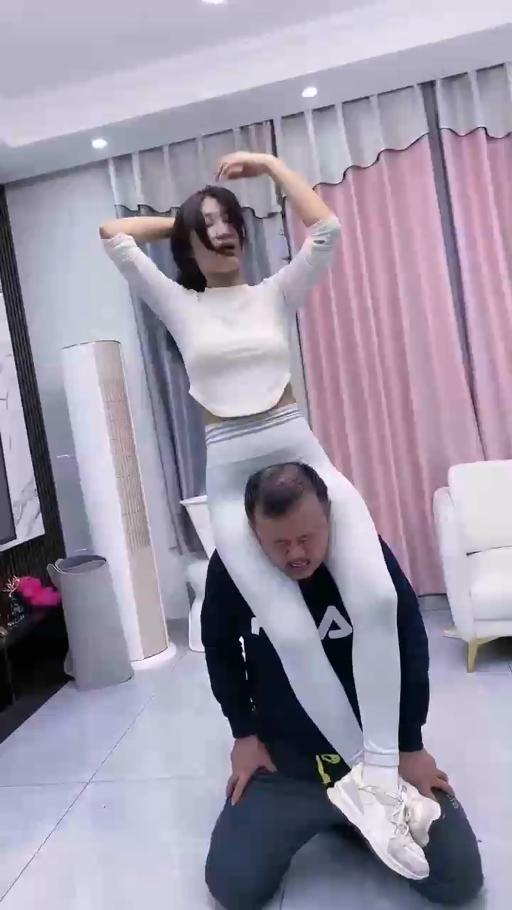 【麋鹿银儿】调教小胖