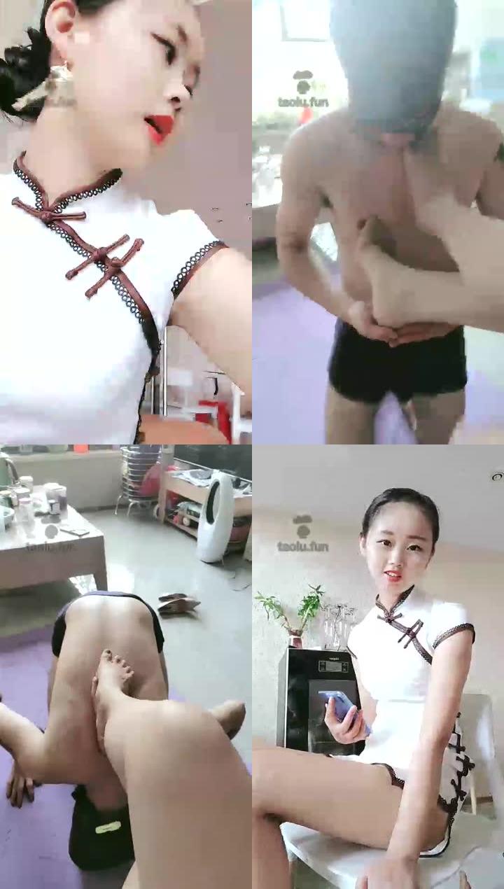 【小小小魔女】丝袜控的废物 第一次来找我舔脚的狗狗