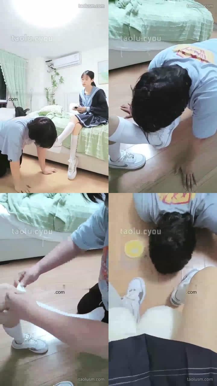 【奶味小仙女】运动过后的汗脚喂食