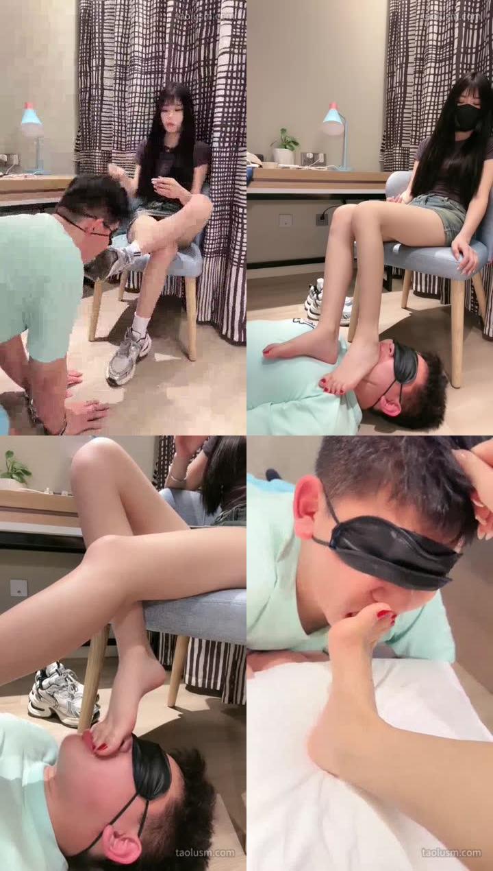【苏西】调教脚奴足深喉