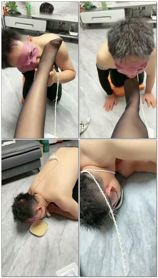【瑶欣s】调教贱狗圣水喂食耳光