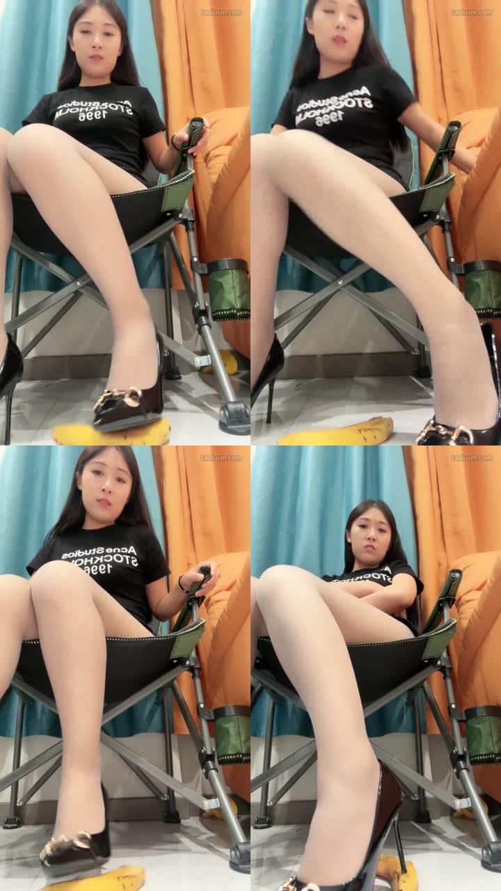 【雅妈】第一视角高跟鞋踩踏羞辱