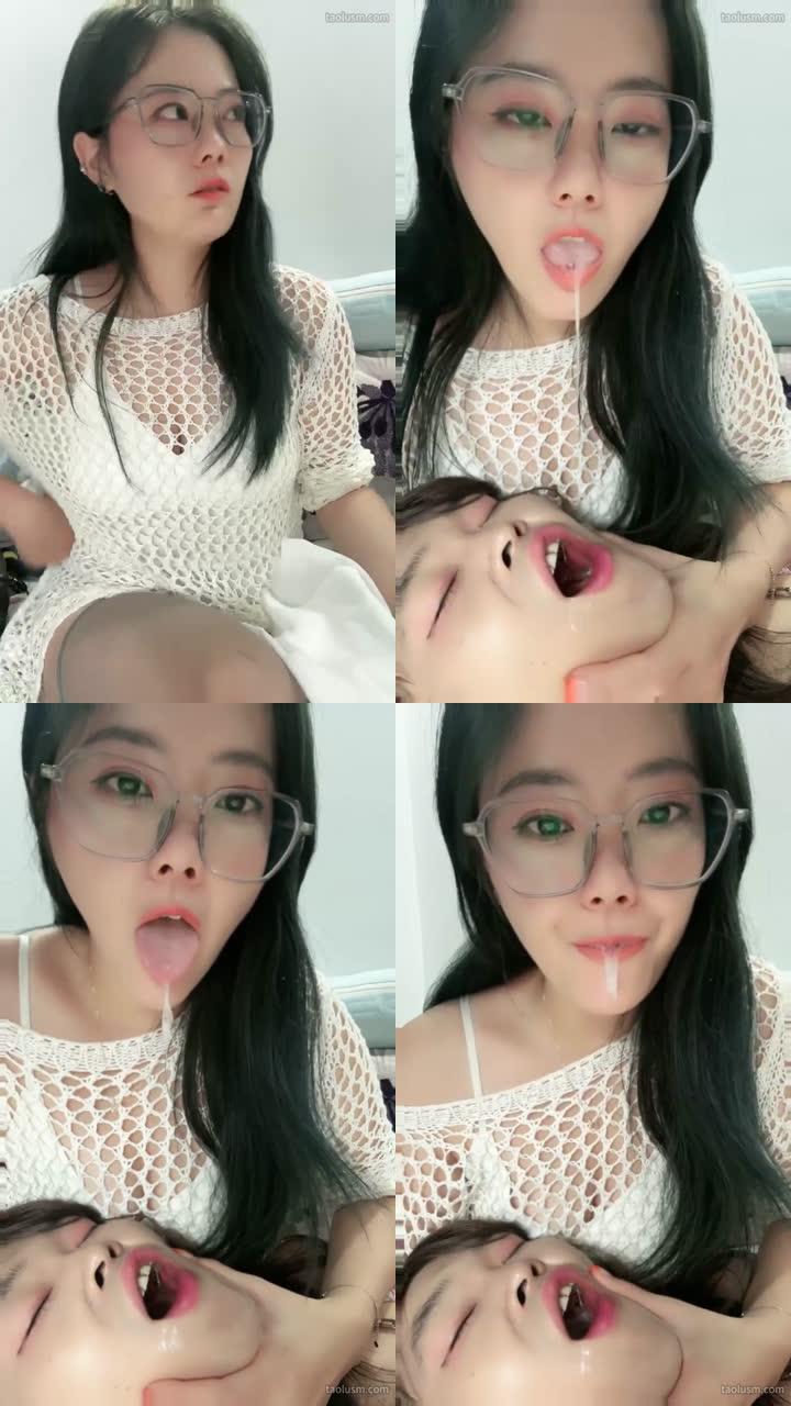 【然然而S】真狗口水口痰被妈妈的口水口痰吐满了整张嘴
