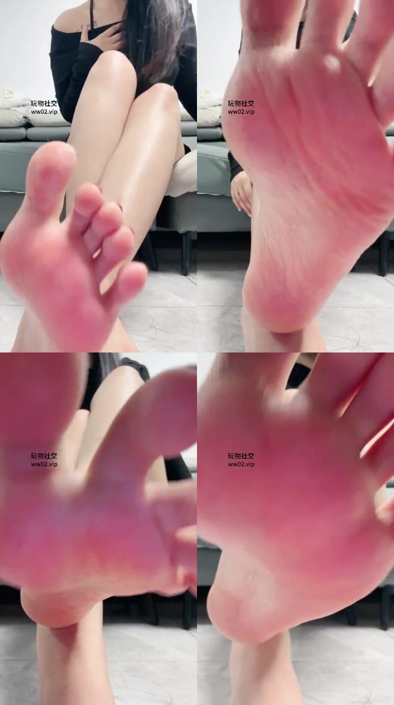 【酥酥】高清巨人视角媚脚羞辱🦶