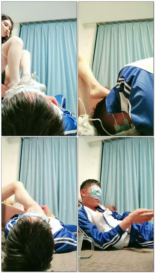 【喵酱紫S】无脑废物求三次才能喝到圣水