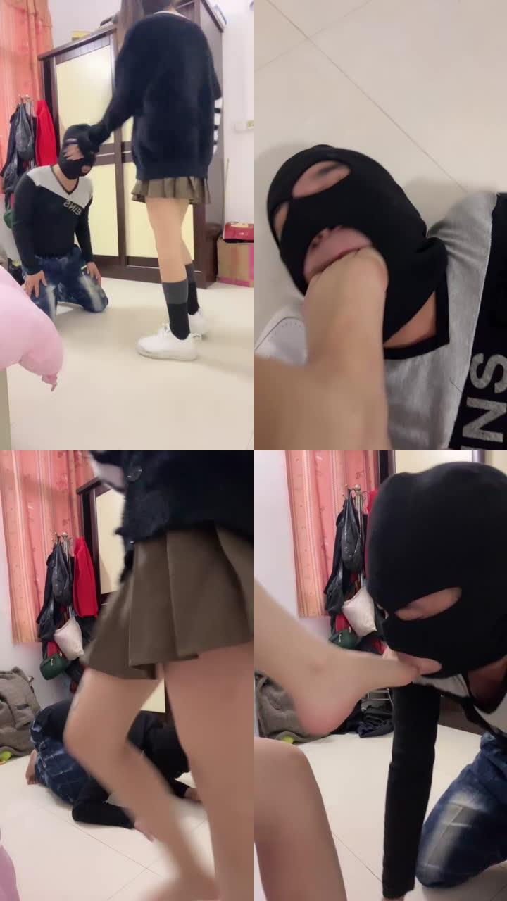 【伊妮】小白鞋及膝袜辱小白狗