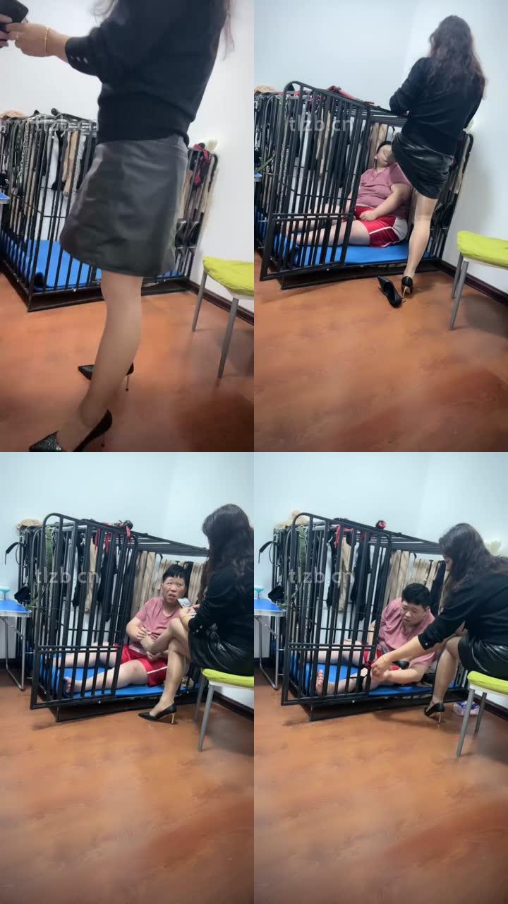 【冰色】囚禁狗笼恋足舔