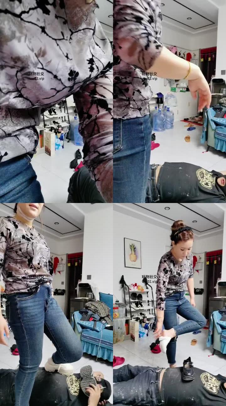 【李老师】脏鞋白袜全体重踩踏