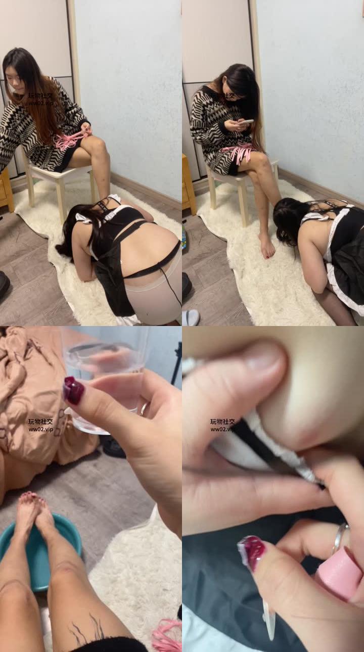 【沐沐大大】约会回家让闺蜜舔小白鞋/伺候沐足