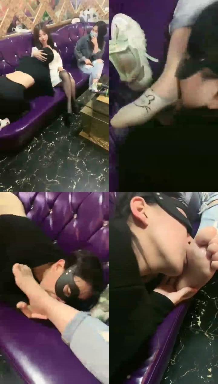 【未知女主】往日经典恋足视频55